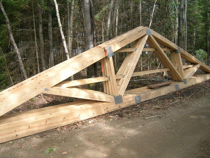 Truss rafters - Yesterday's Tractors