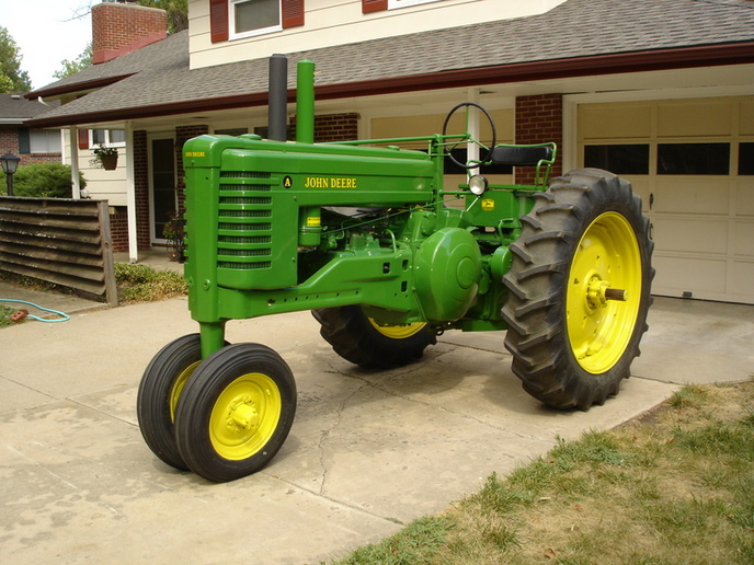 who has or had a john deere model A - Yesterday's Tractors