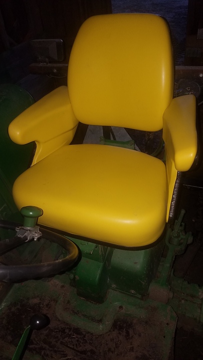 Seat cushion - Yesterday's Tractors