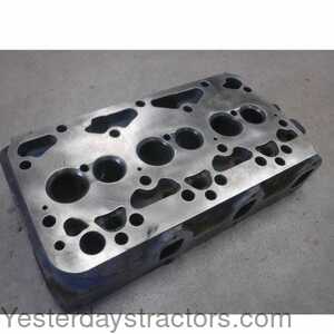 Allis Chalmers 5040 Cylinder Head 430181